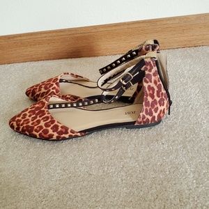 Just fab 7.5 cheetah leopard print ballet flats
